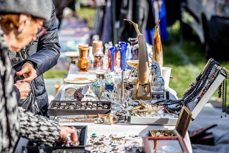 Sellers | Car Boot Sale in Horsham gallery image 1